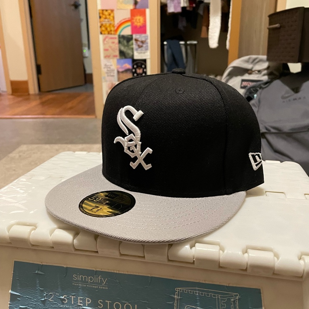 MLB Chicago White Sox New era fitted hat 7 1/8